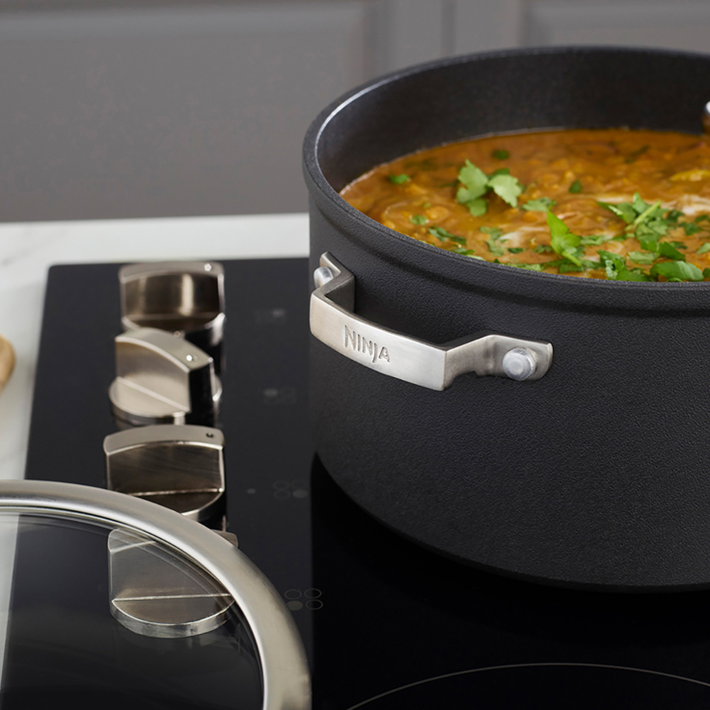 Ninja Foodi Zerostick 3 Piece Stackable Aluminium Saucepan Set Image 7