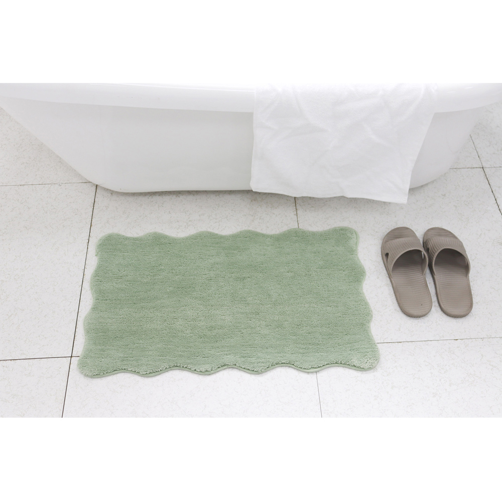 Scallop Bath Mat Sage Image 7