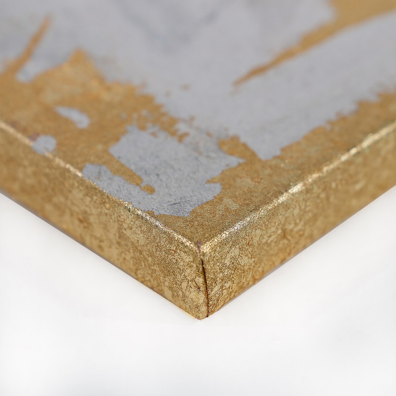 Modartzee Vibrant Queen Gold Foiled Canvas Pink Image 4