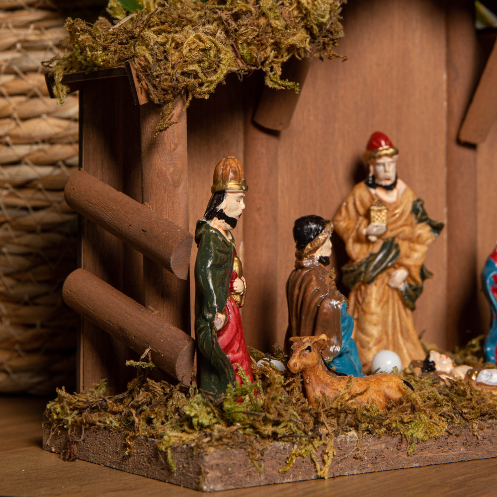 Sam Nativity Samuel Alexander Light Up Wooden Nativity Scene Christmas Decoration ...