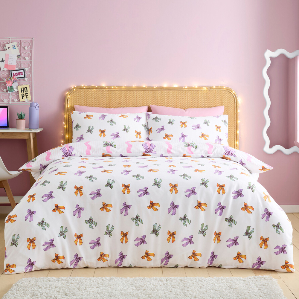 Retro Bows Bedding Set Pink Single Image 2