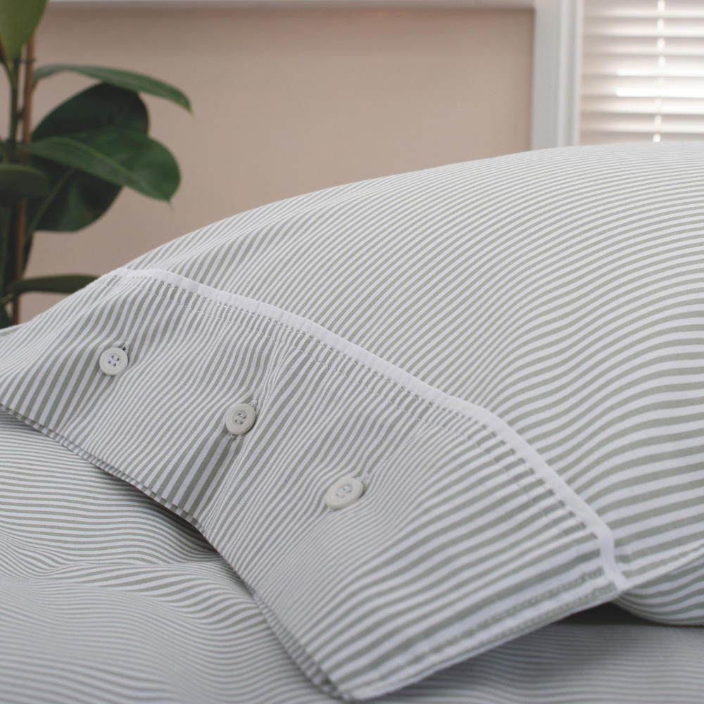 The Lyndon Company Southport Double Green and White Duvet Set Image 2