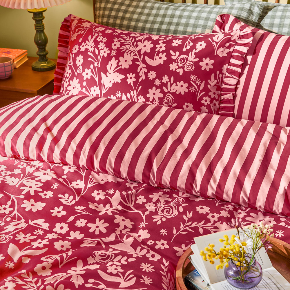 Furn Posie Single Berry Frilled Reversible Duvet Cover Set Image 3