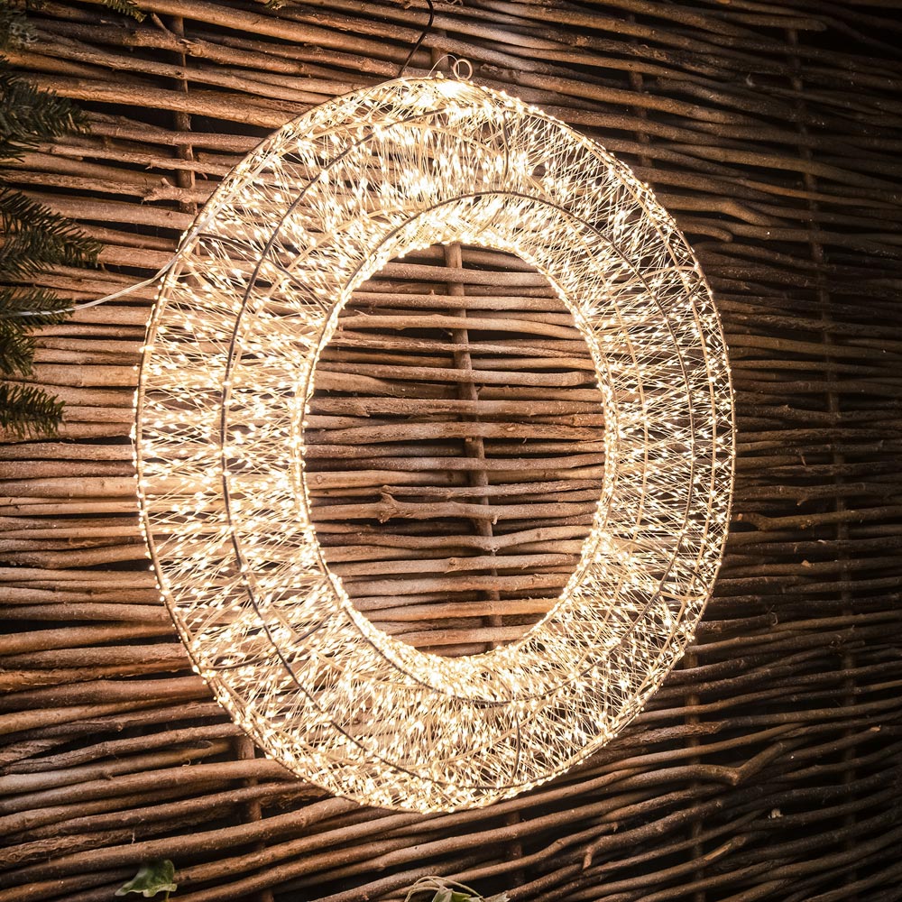 The Christmas Centre 10000 Warm White LED Micro Lights Pre-Lit Gold Light-Up Wreath 90cm Image 4