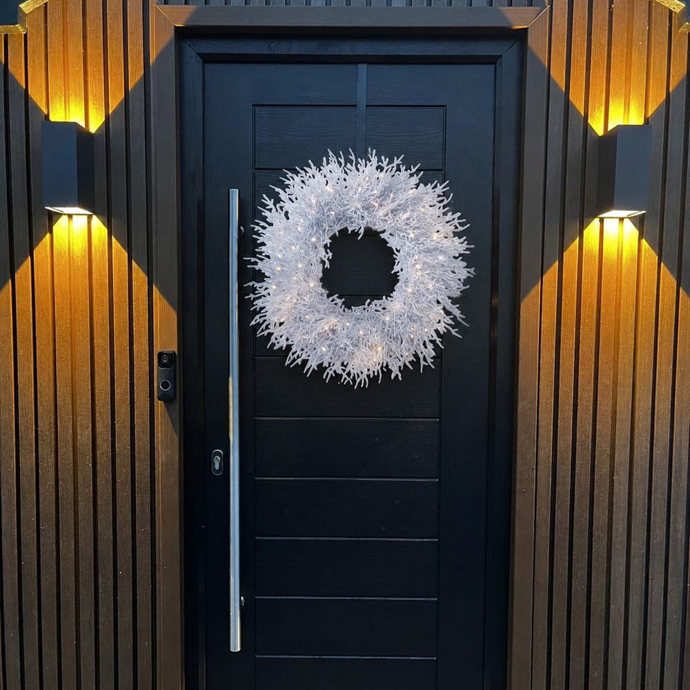 Festive Christmas 50 Warm White LED Arctic Snowdrift Christmas Wreath 60cm Image 2
