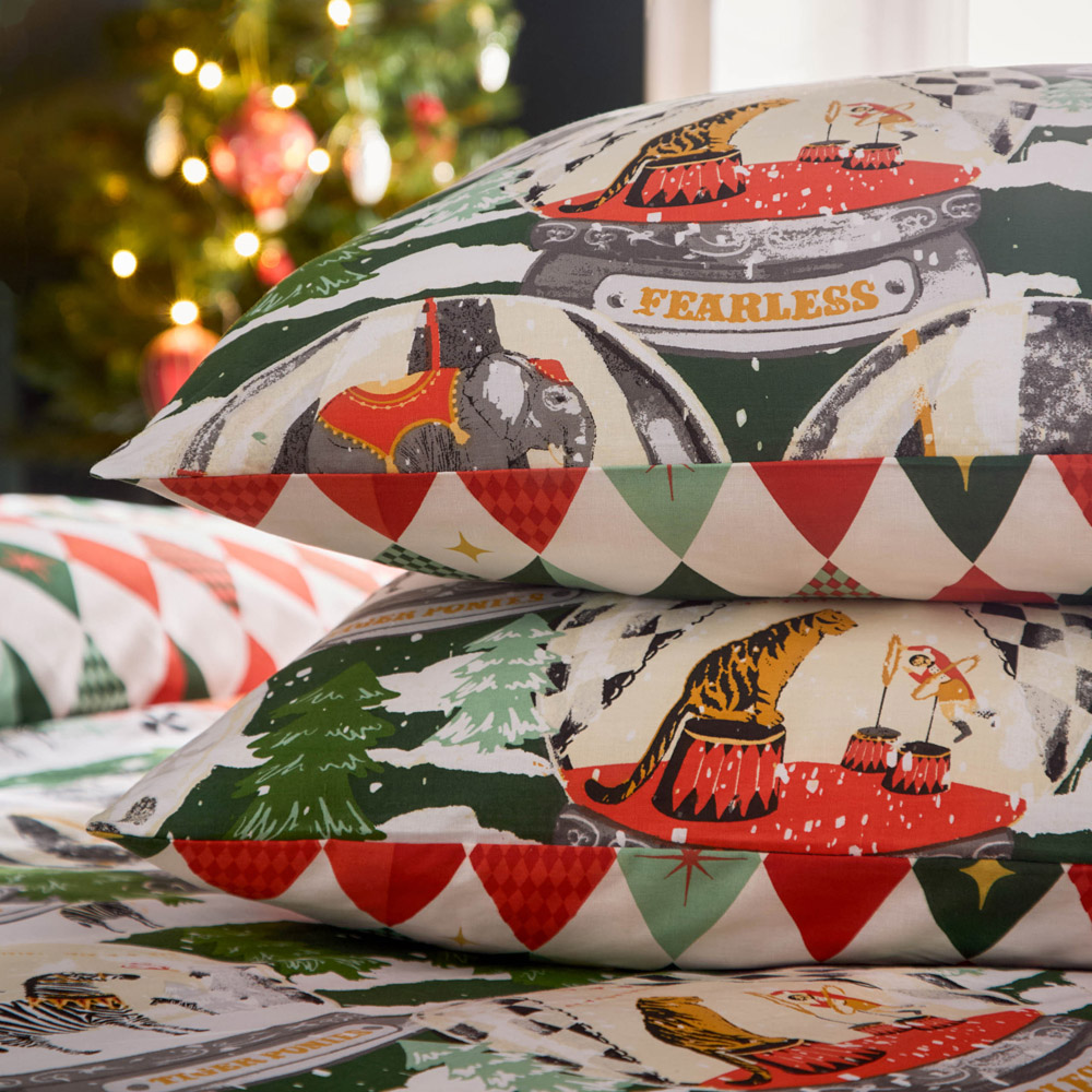 furn. Showtime Super King Pine Duvet Set Image 3