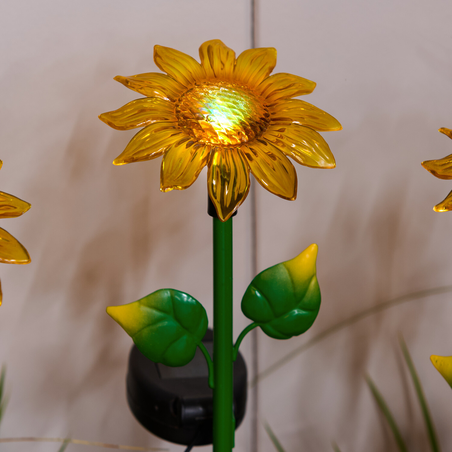 3 Piece Sunflower Stake Light Set Image 3