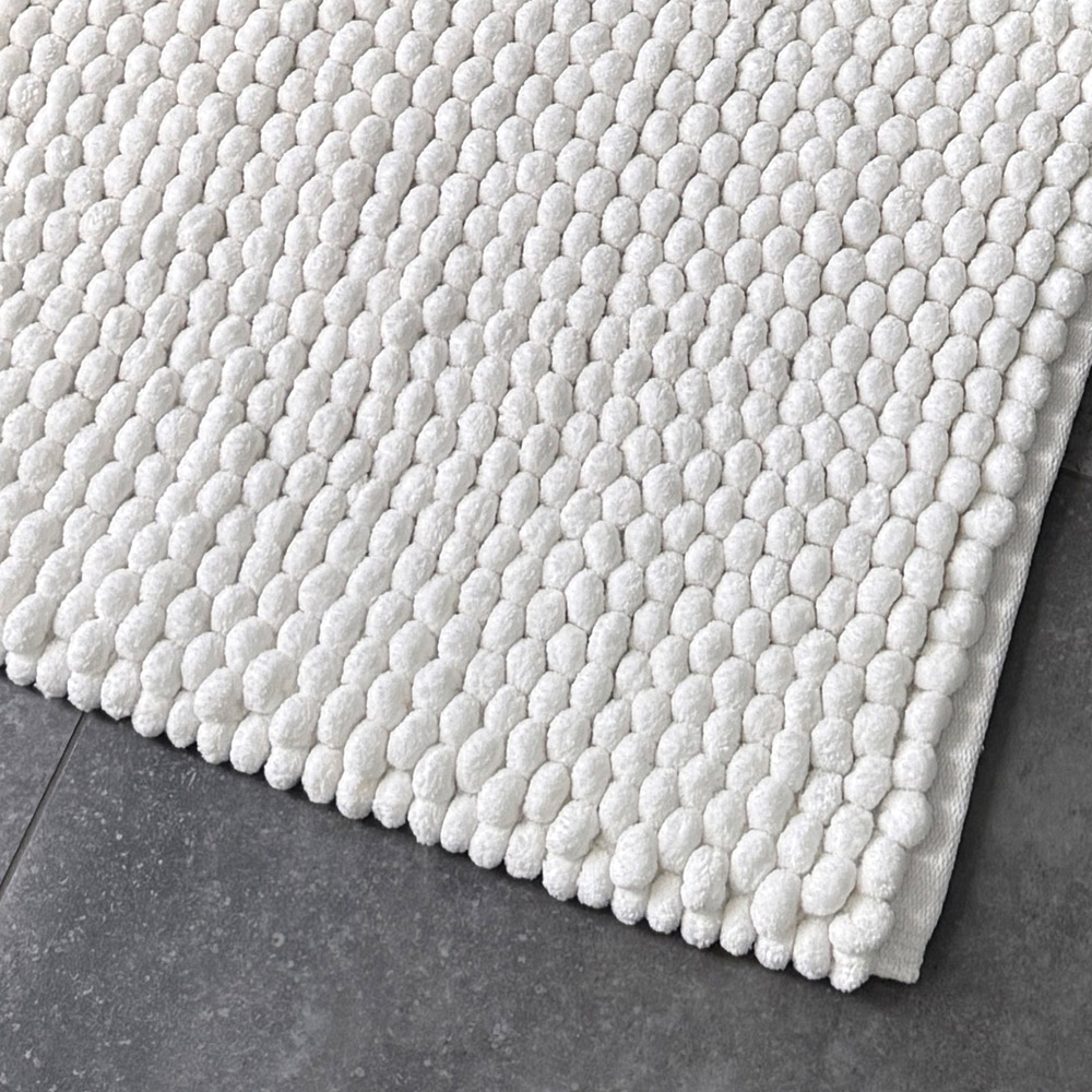 Allure Bath Fashions Luxury Chunky Bobble White Bath Mat 50 x 80cm Image 4