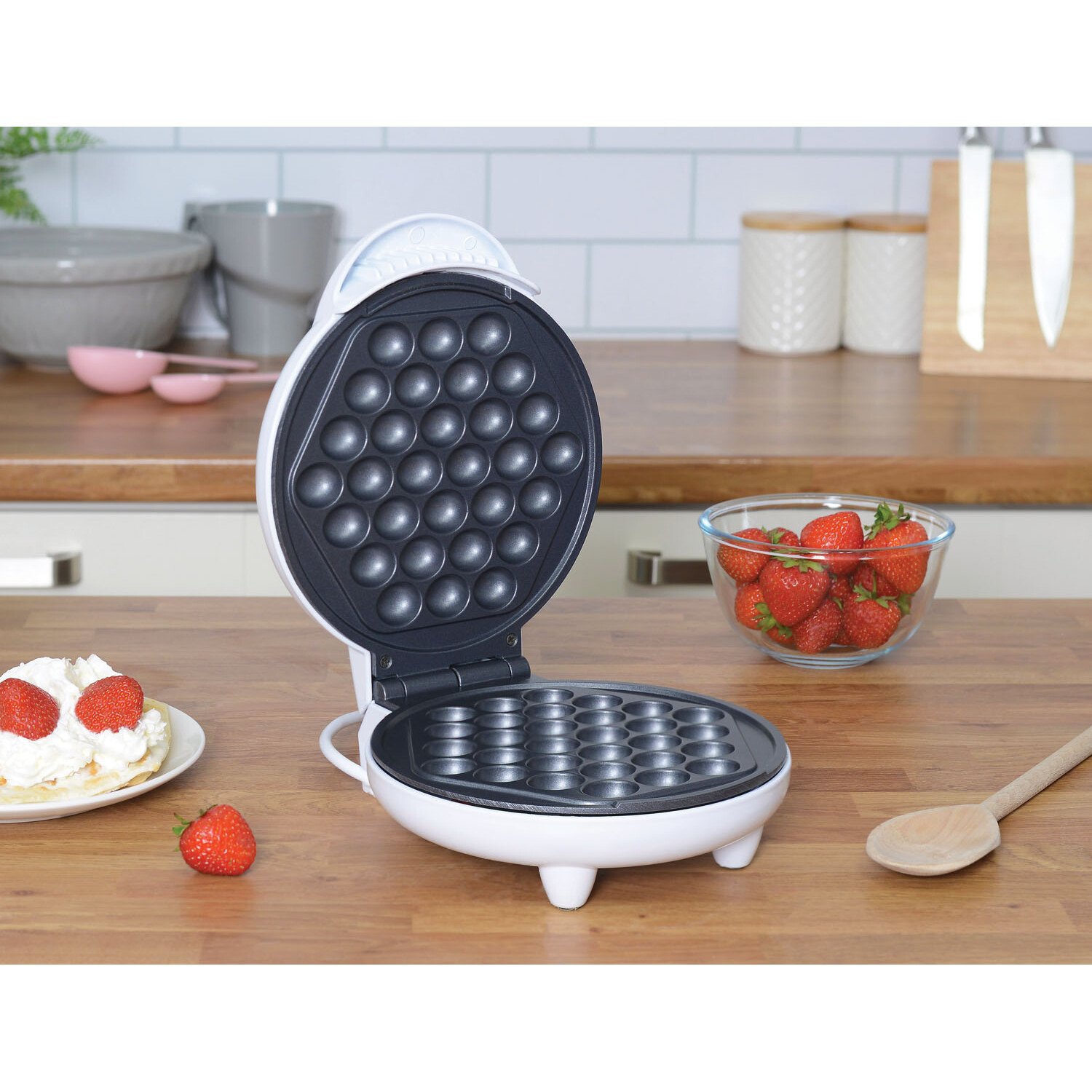 White Bubble Waffle Maker Image 2