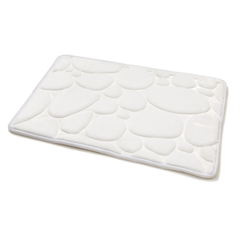 Wilko Memory Foam Pebble White Bath Mat Image