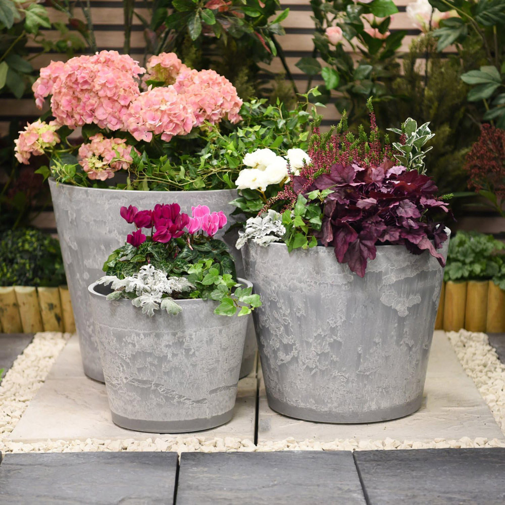 Garden Gear Caesar Marble Effect Planter 3 Pack Image 2