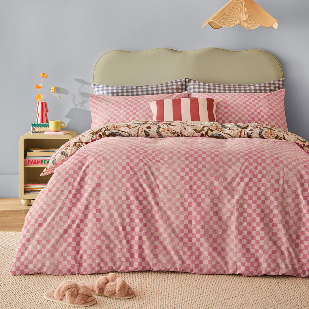 Furn Christmas Juno Super King Size Pink Printed Reversible Duvet Cover Set Image 2