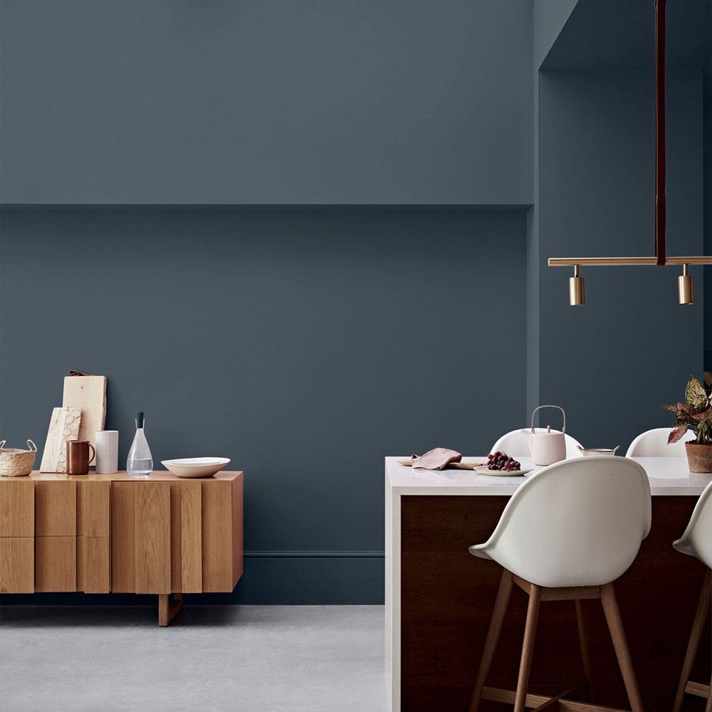 Crown Easyclean Kitchen Paint 2.5L - Aftershow Image 4