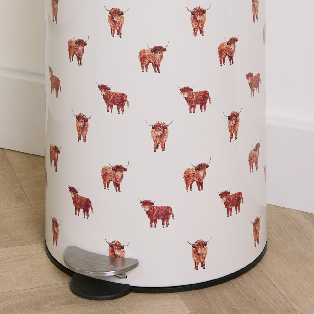 Highland Cow Printed Pedal Bin Image 4