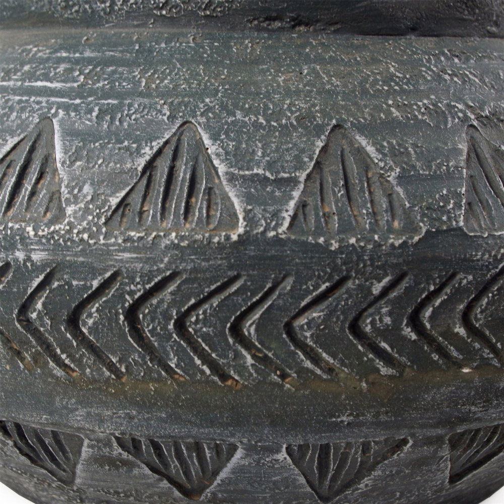 Leaf Grey Gliese Triangle Fibreglass Composite Indoor Planter 21 x 40cm Image 6