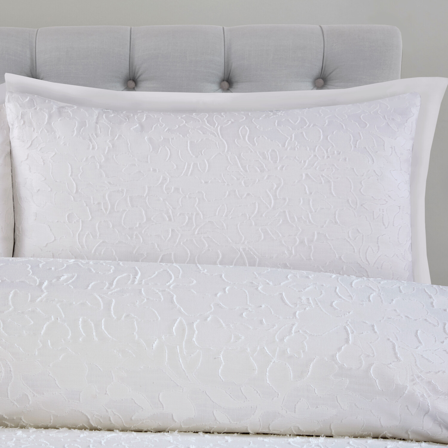 Emilia Jacquard Duvet Set White King Image 3
