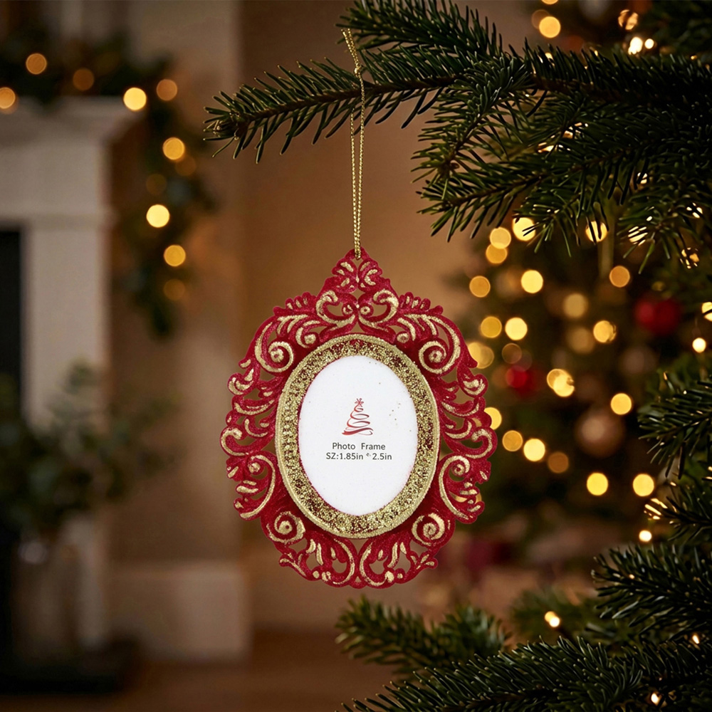 Traditional Hanging Photo Frame Image 2