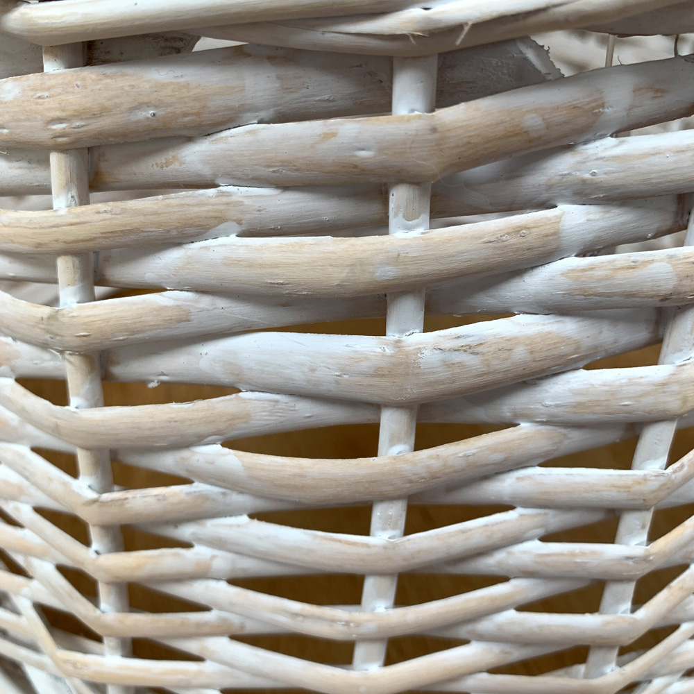 Samuel Alexander Deluxe Medium White Wash Wicker Willow Christmas Tree Skirt 24 x 58cm Image 3