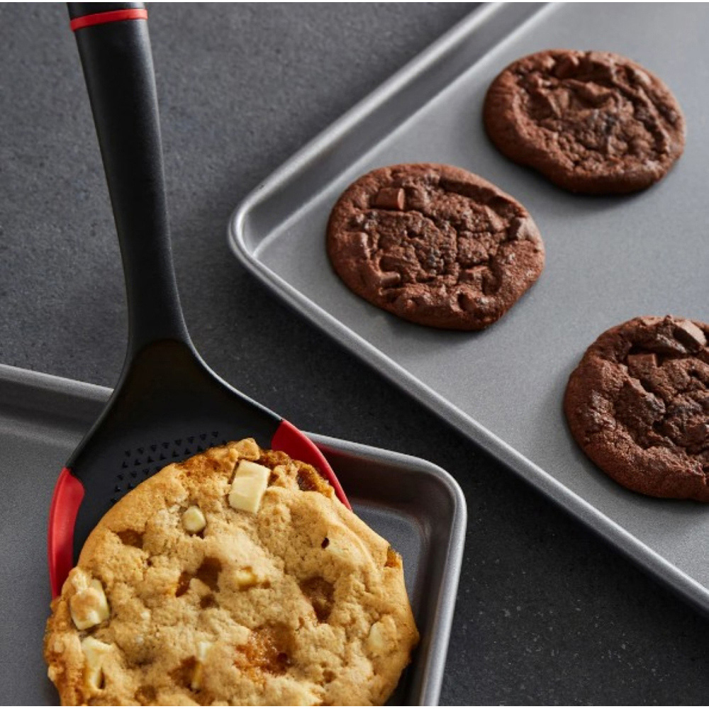 Morphy Richards 33 x 23cm Oven Tray 2 Pack Image 5