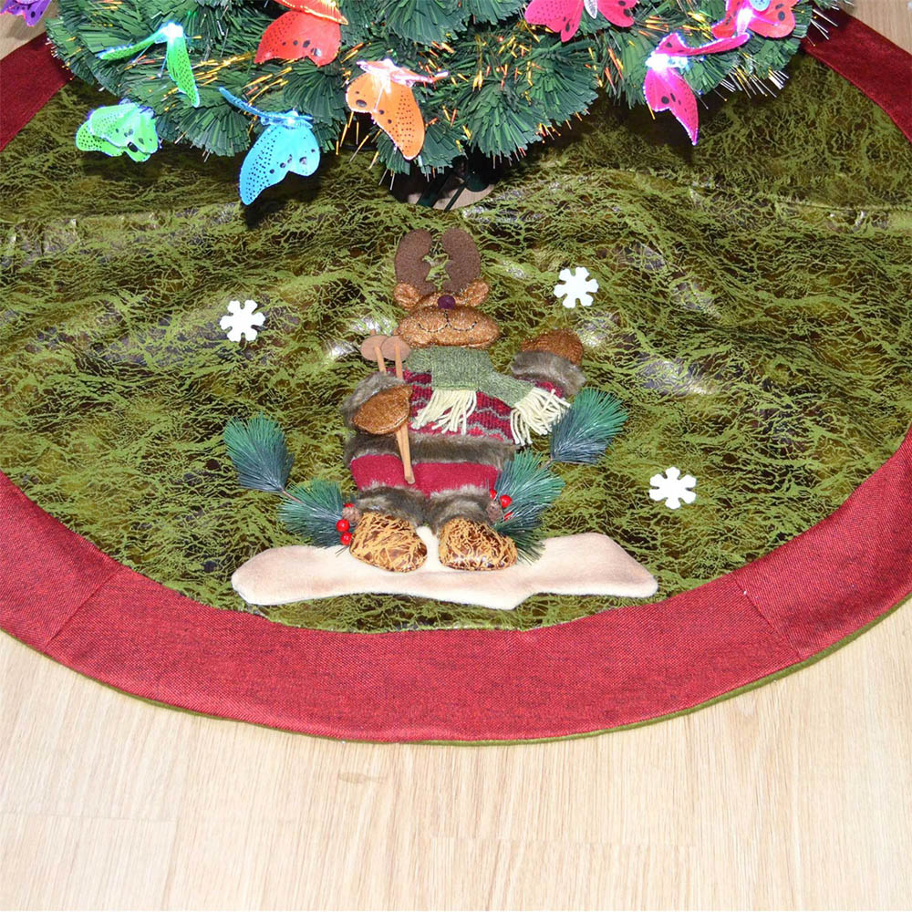 Shatchi Reindeer Handmade Christmas Tree Skirt Image 2