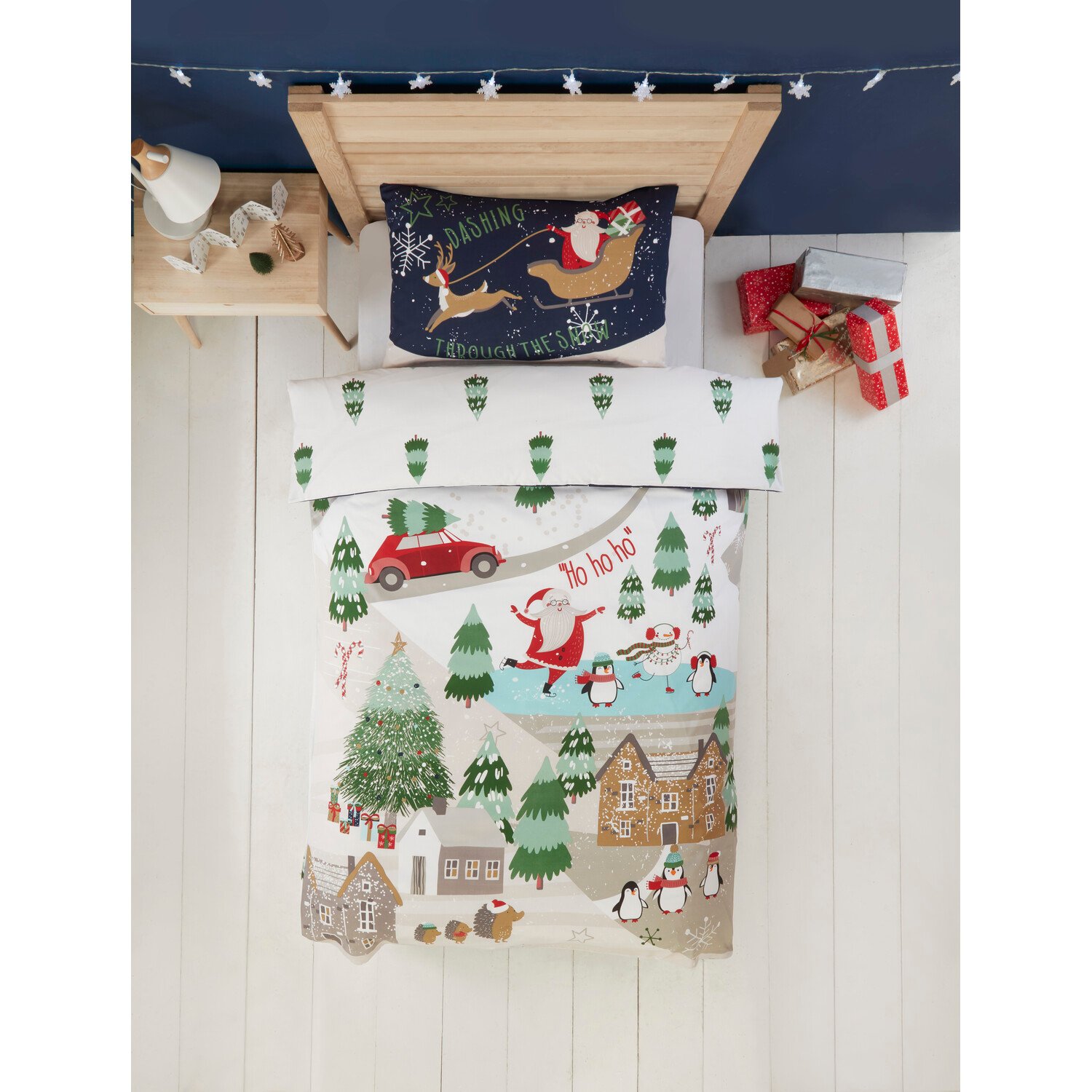 Santa Is Coming To Town Duvet Set - White Image 3