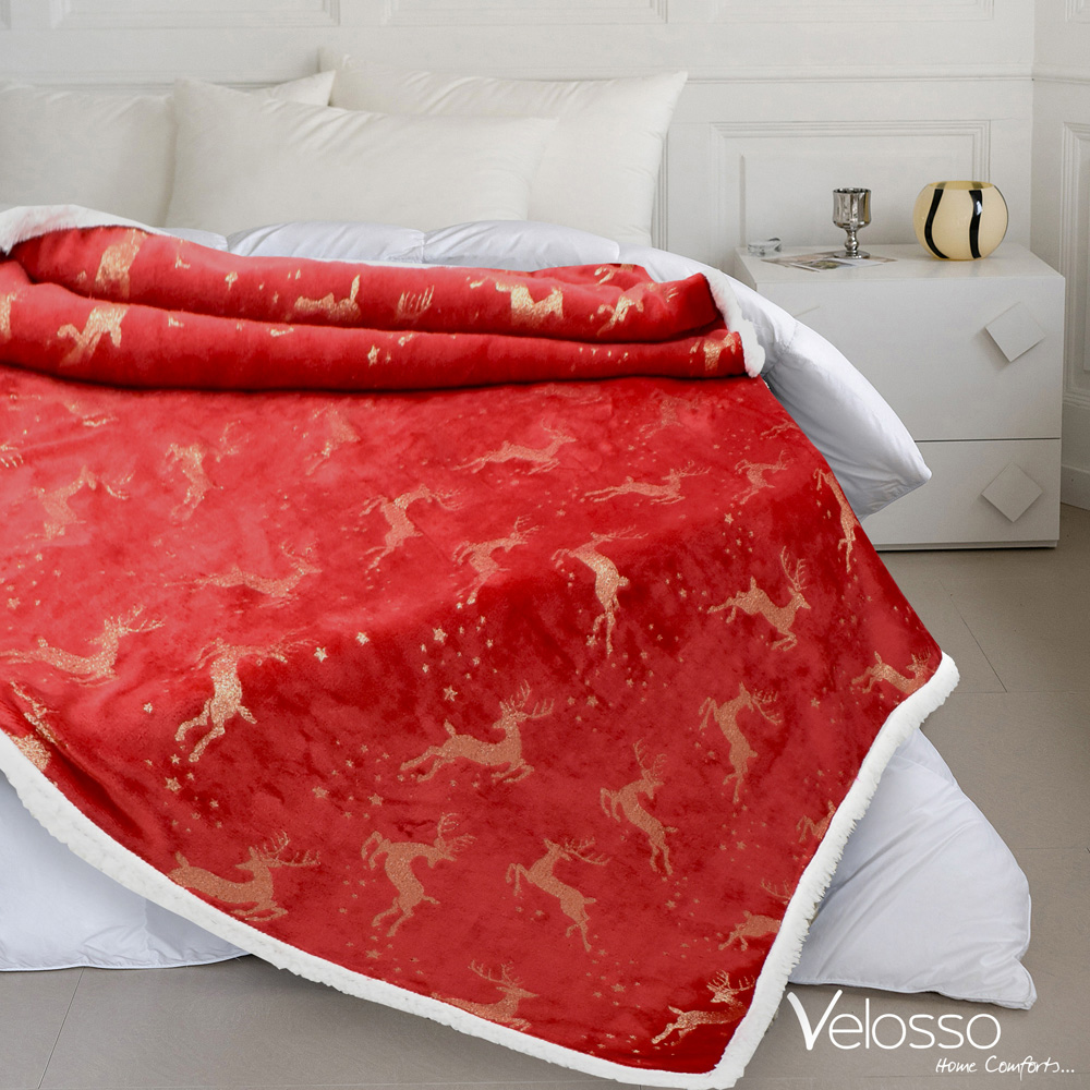Velosso Red Dancing Stag Throw 120 x 150cm Image 2