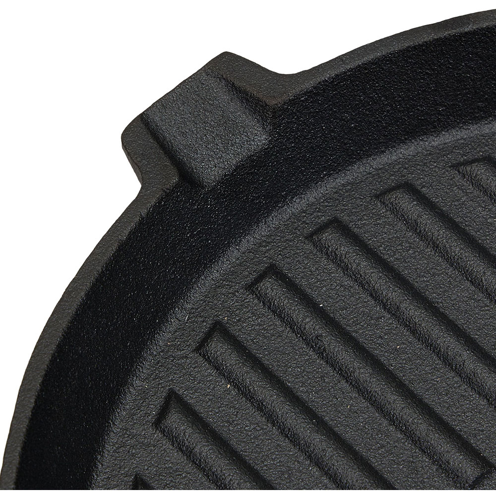 Living and Home Cast Iron Grill Pan with Folding Wooden Handle and Pouring Spout Image 5