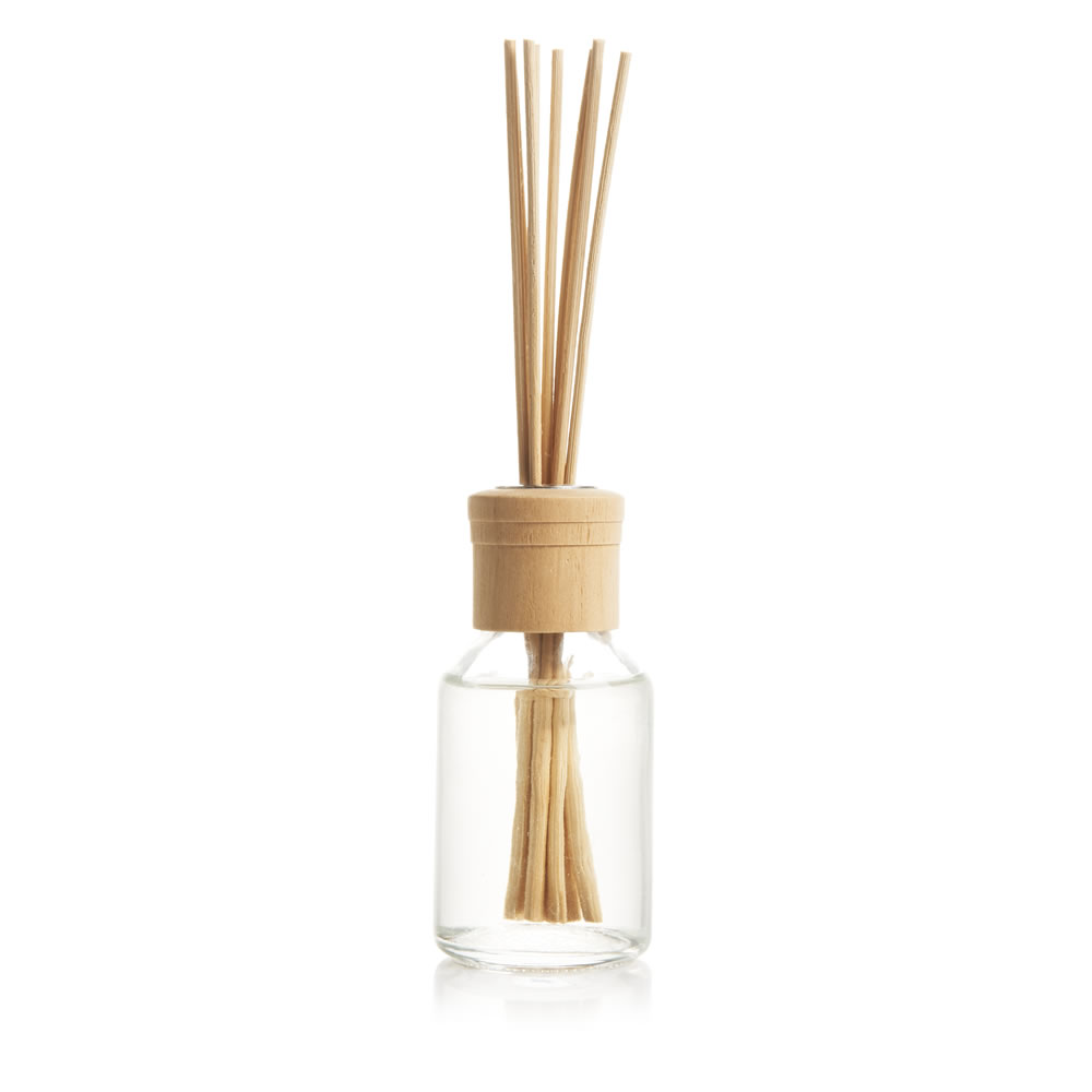 Wilko Passion Fruit and Blueberry Tropical Reed Diffuser 70ml Image