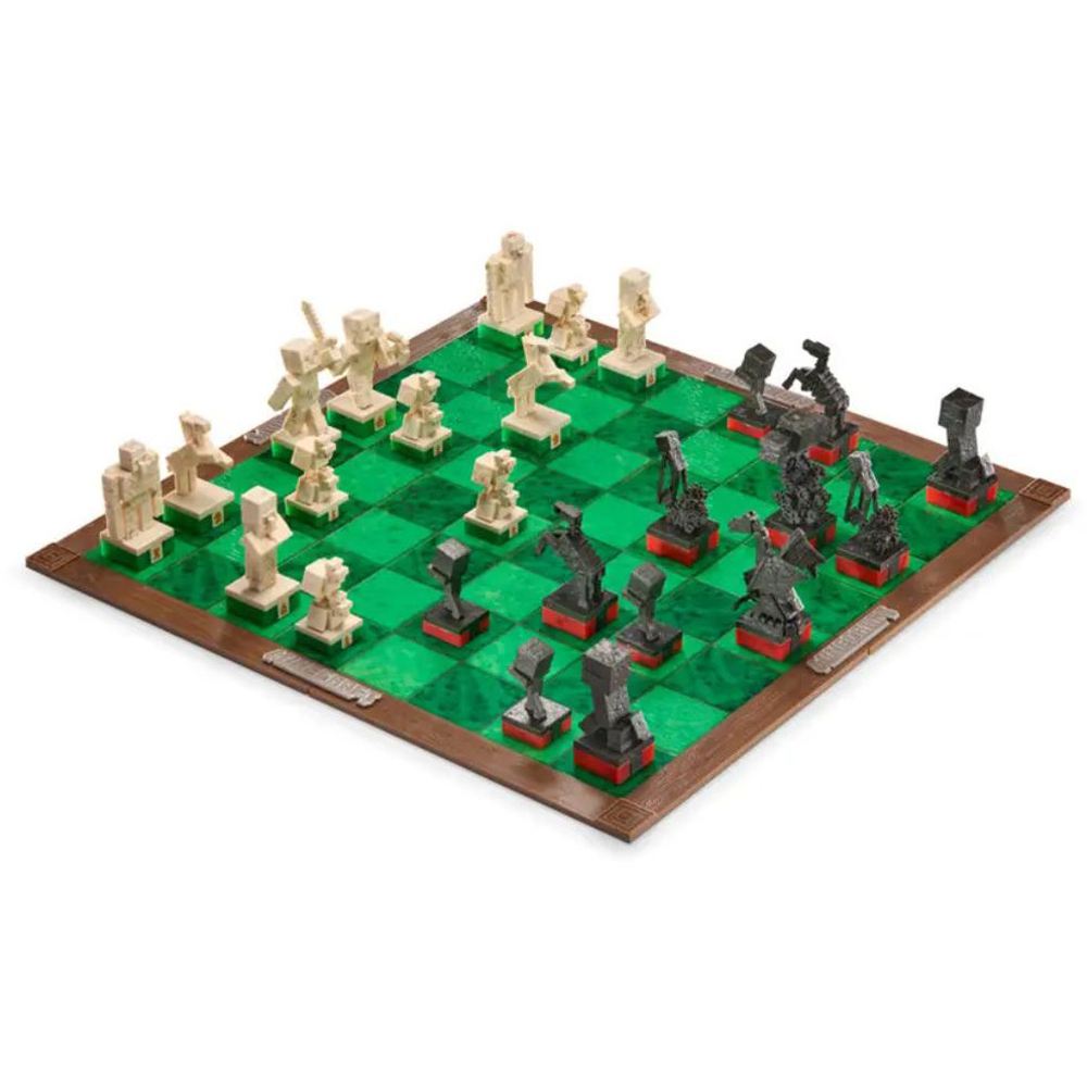 The Noble Collection Minecraft Chess Set Image 5