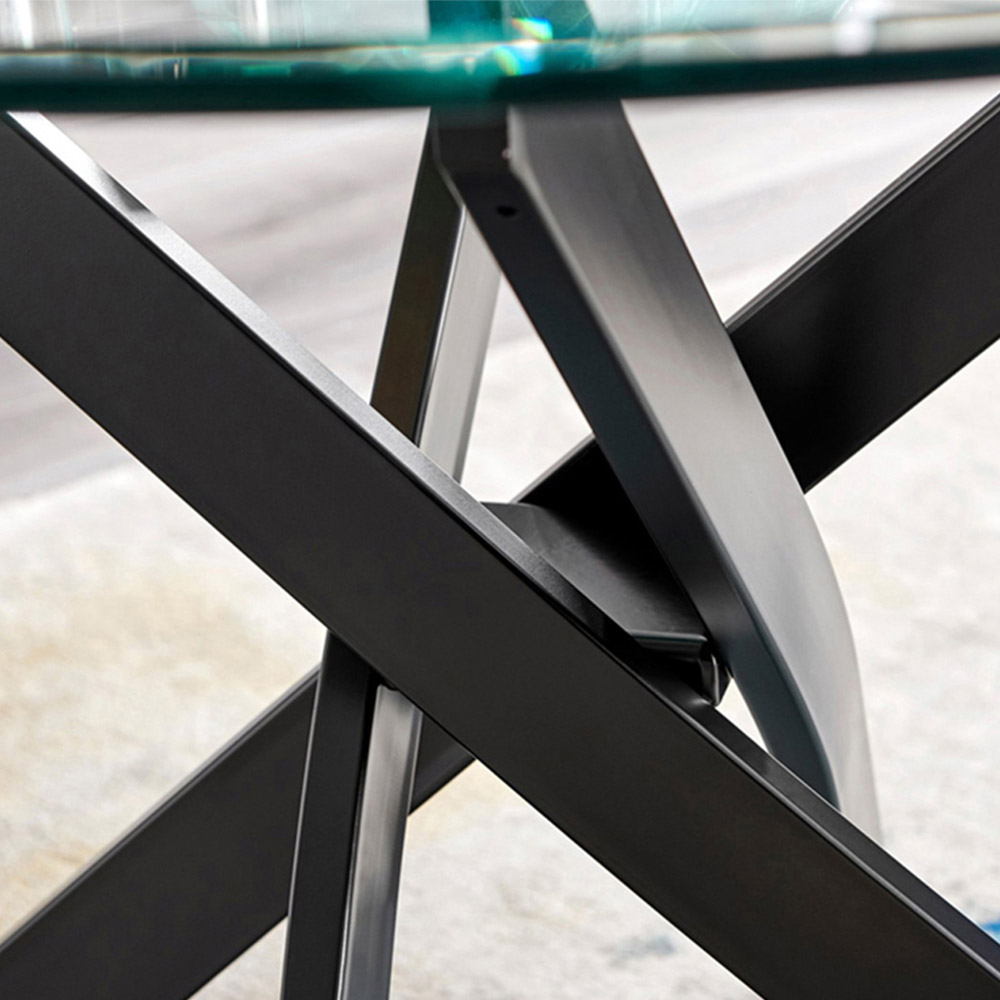 Furniturebox Arona Solara 4 Seater Round Dining Set Black and White Image 5