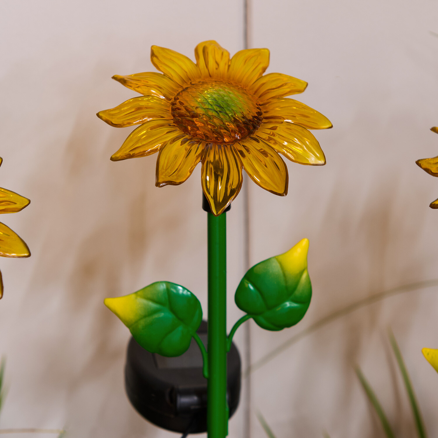 3 Piece Sunflower Stake Light Set Image 4