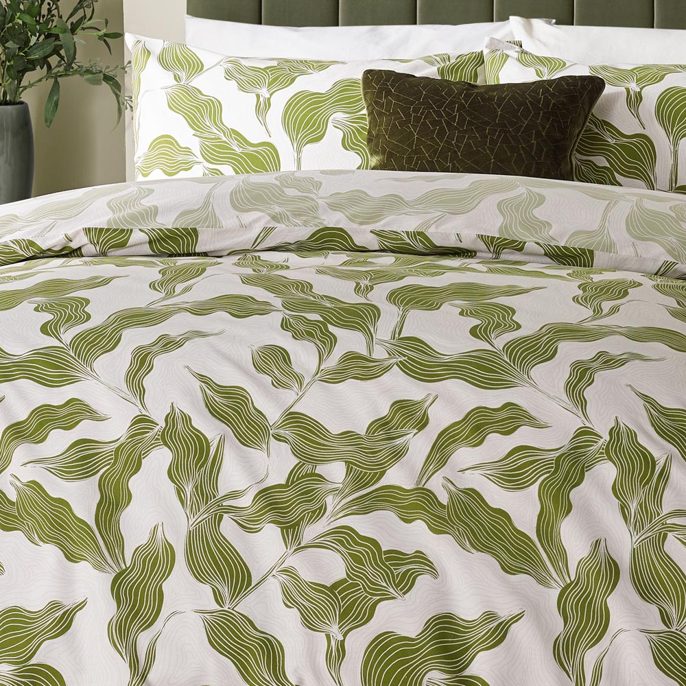Hoem Double Lauro Green Printed 144 Thread Count Reversible Duvet Set Image 2