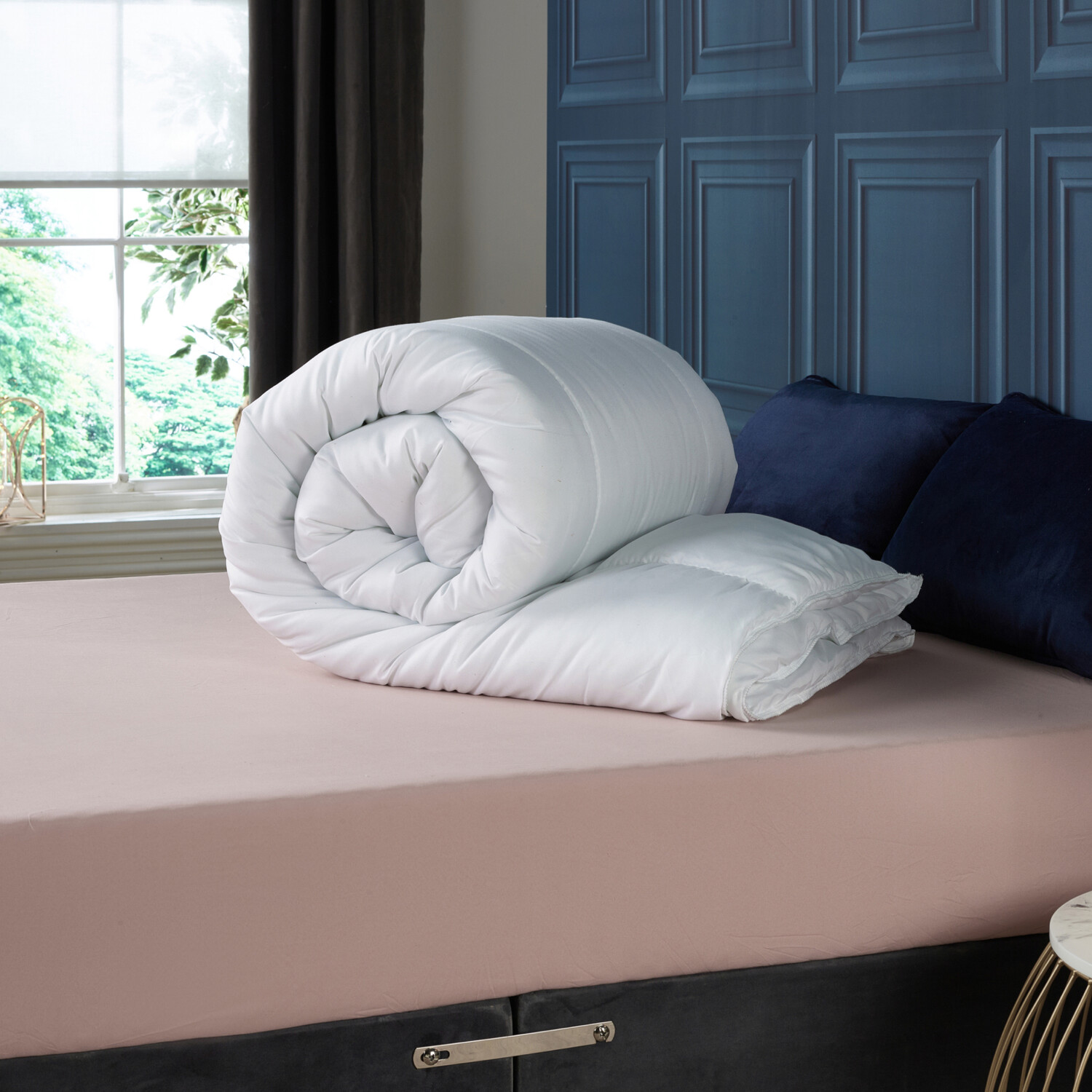 Downland Super Bounce 7.5 Tog Duvet White King size Image 3