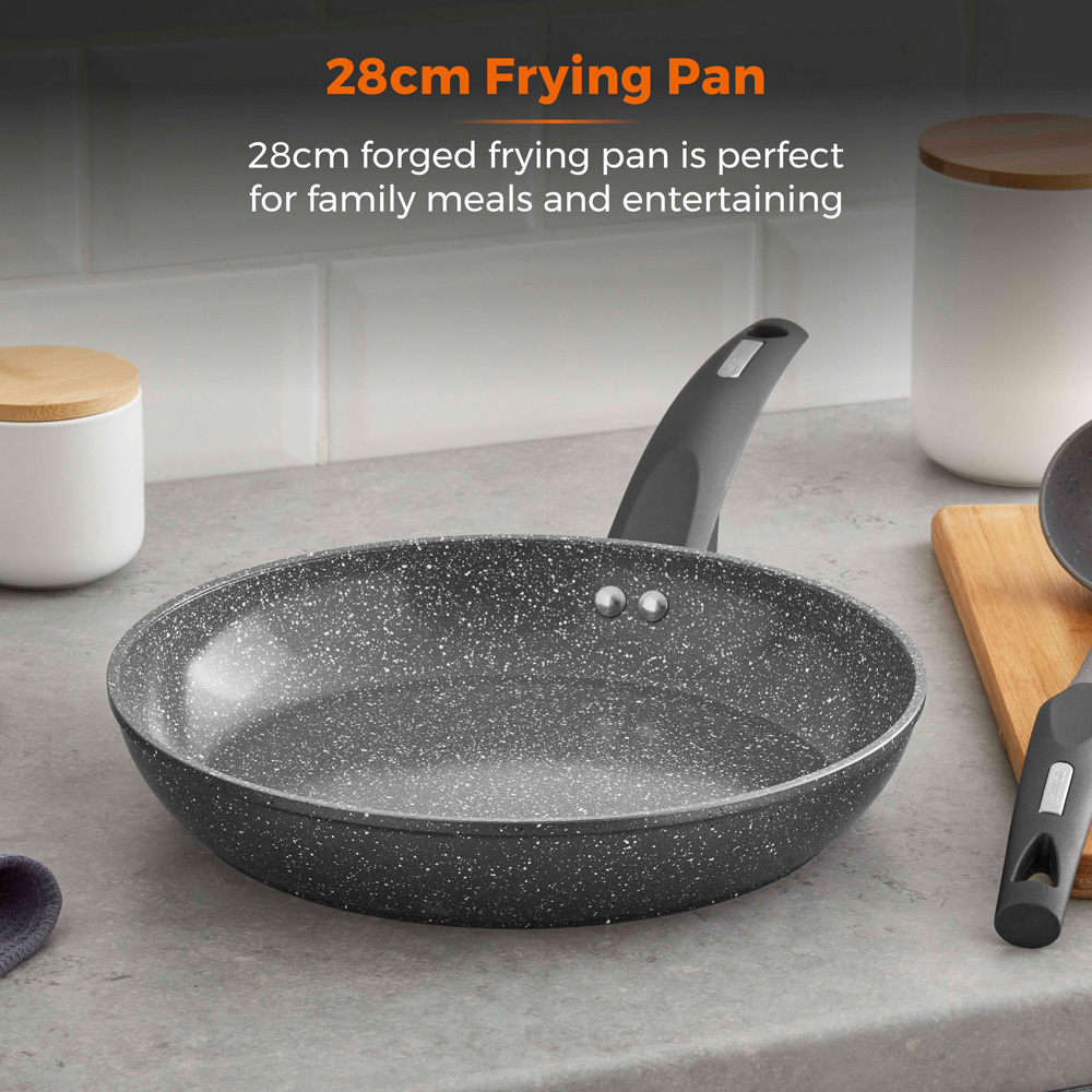 Tower Cerastone 25cm Black Forged Aluminium Non-Stick Frying Pan Image 4
