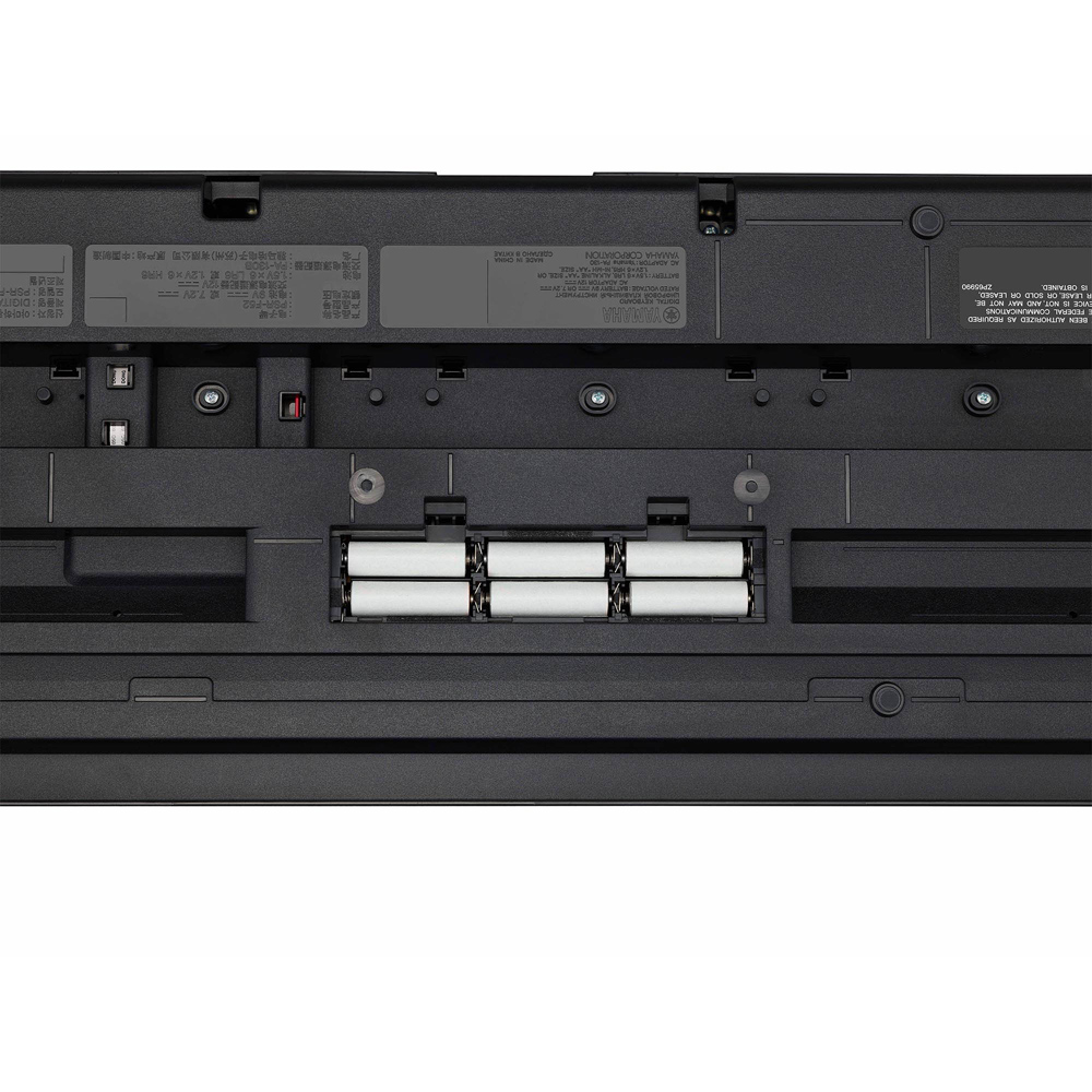 Yamaha PSR-F52 Portable Keyboard Package Image 4