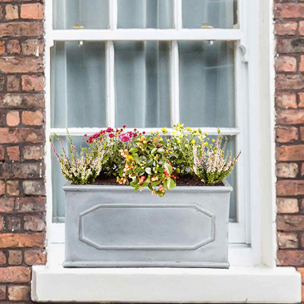 wilko Chelsea Faux Lead Light Stone Trough Outdoor Planter 17cm Image 3