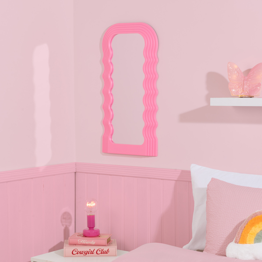 Colourful Wavy Mirror Image 8