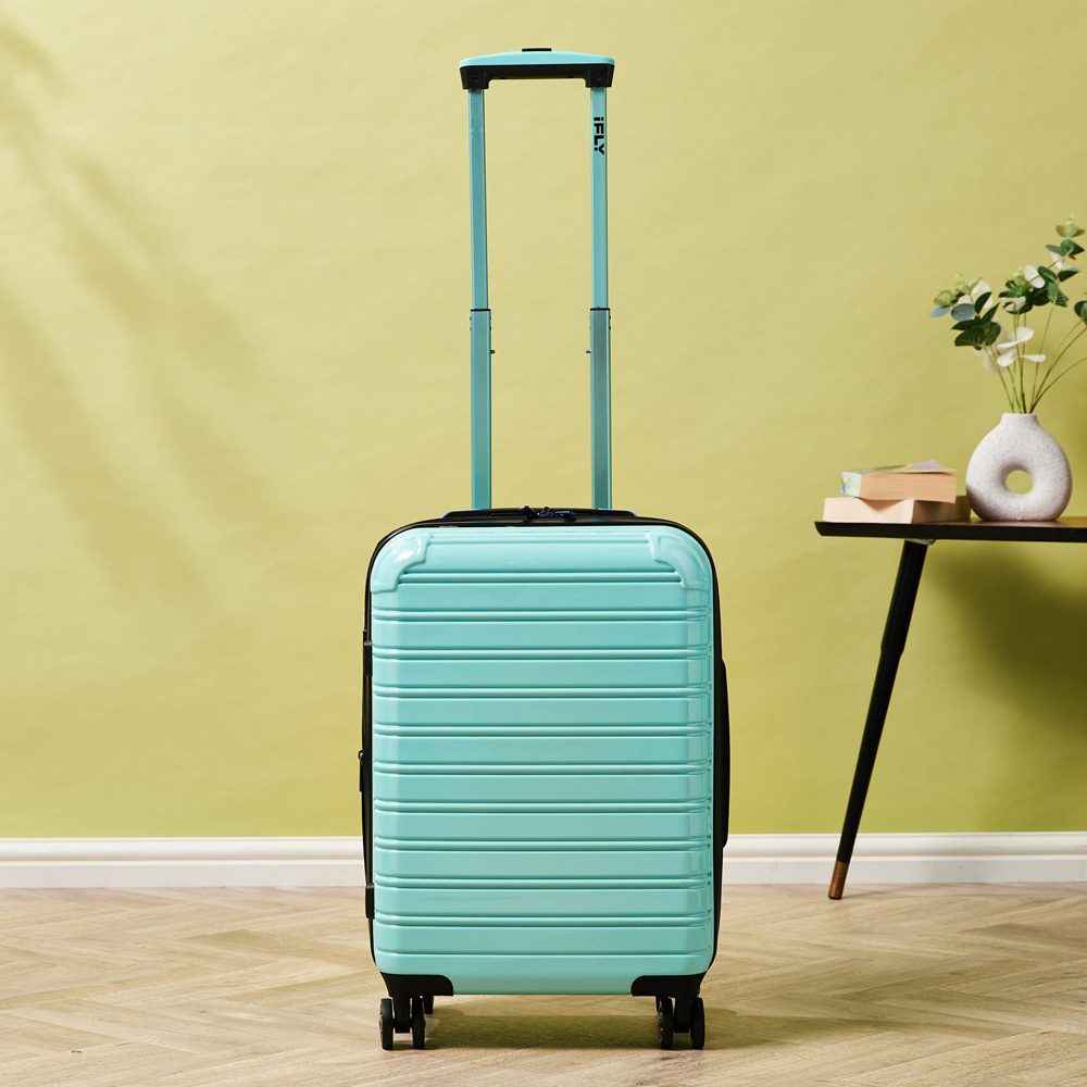 iFLY 3 Piece Green Fibertech Hard Shell Spinner Travel Luggage Set Image 8