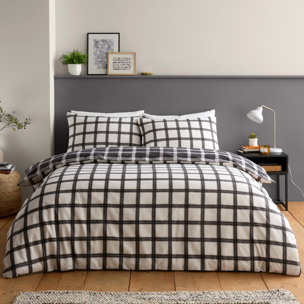 Finley Check Duvet Set Black Single Image 2