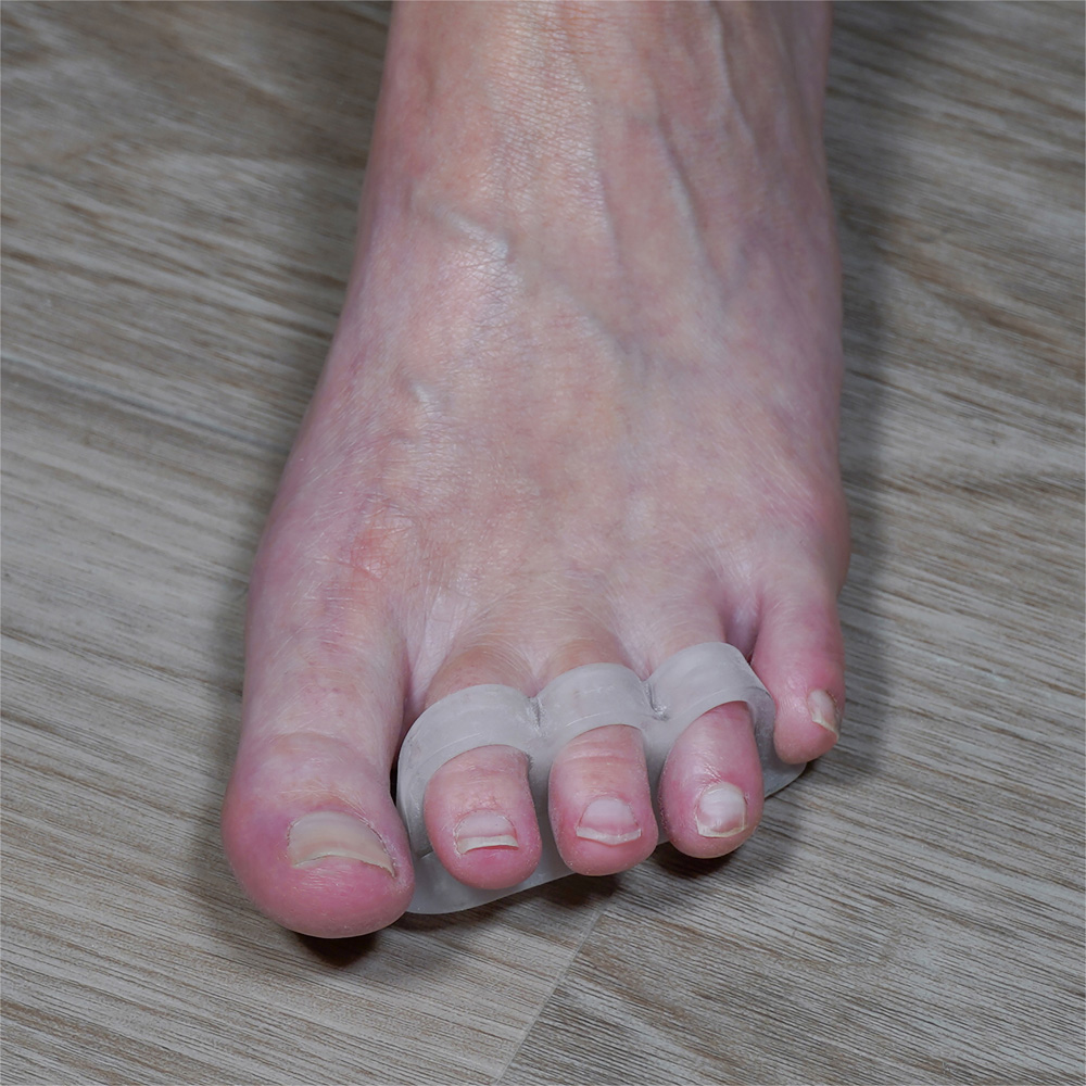 Aidapt Gel Toe Separator Small Image 2