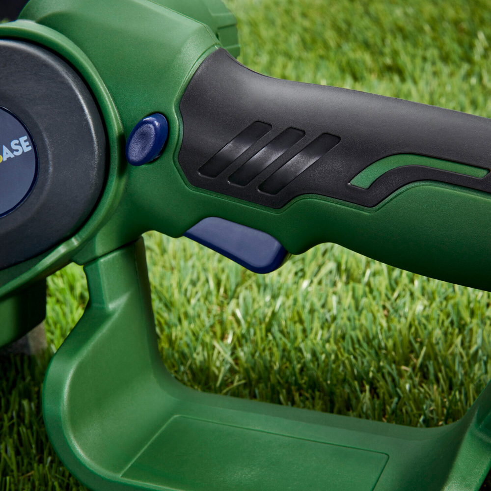 Powerbase Cordless Mini Chainsaw Green Image 6