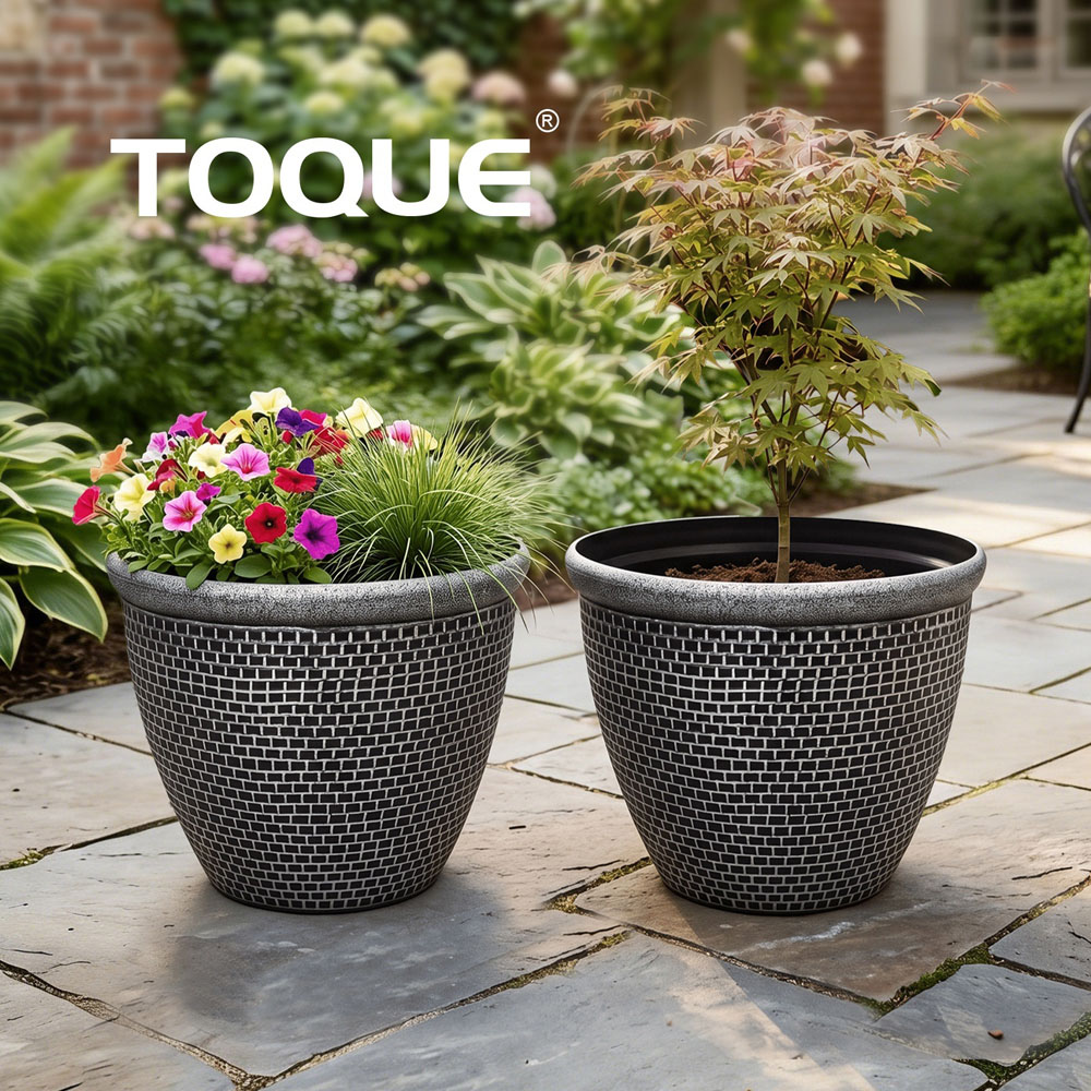 TOQUE Black and Antique Silver Effect Plastic Garden Plant Pot with Drainage Holes 36cm 2 Pack Image 8