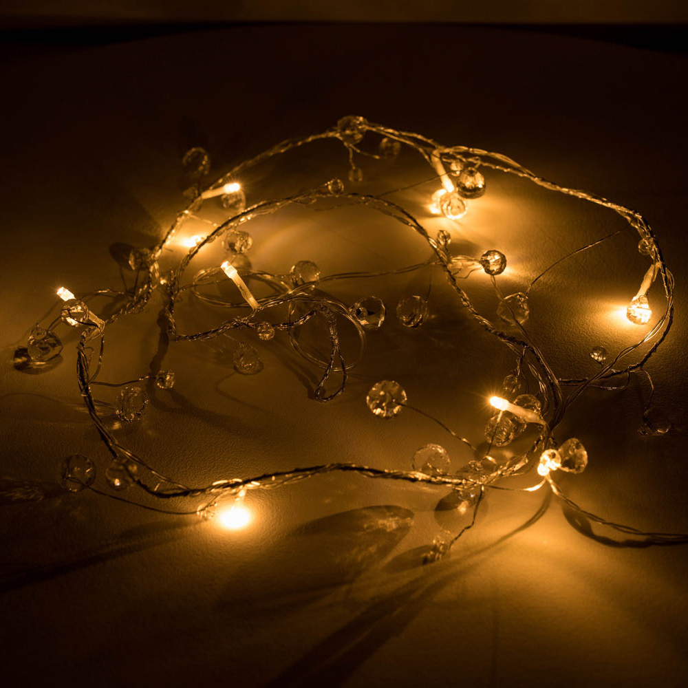 ValueLights 10 LED White Plastic Diamond String Lights Image 5