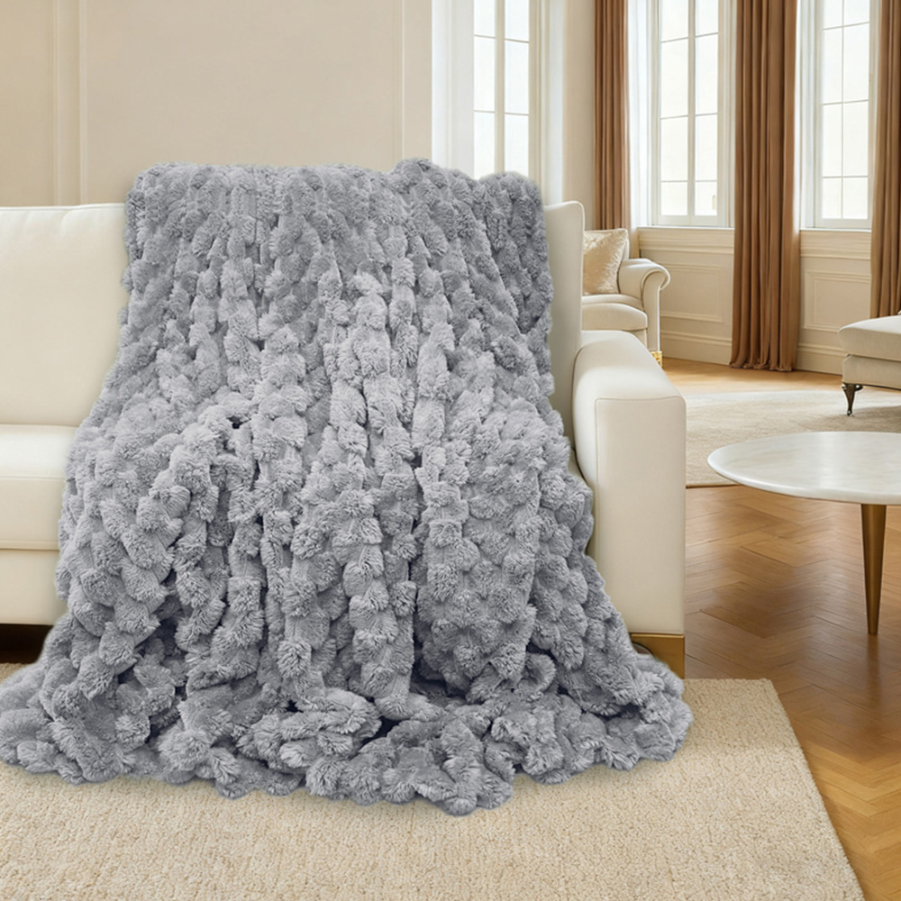 Velosso Silver Chunky Popcorn Throw 150 x 200cm Image 2