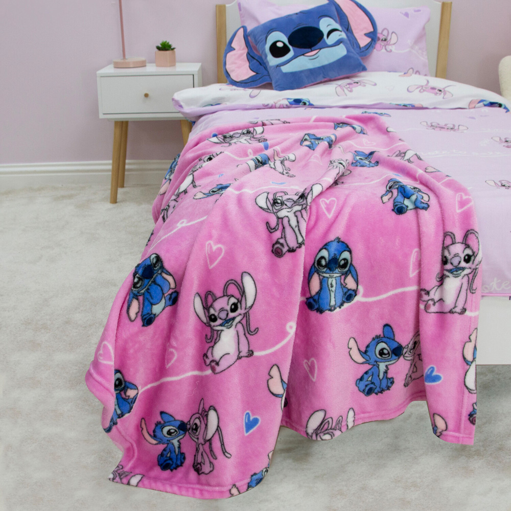 Stitch Chill Throw Pink Image 2