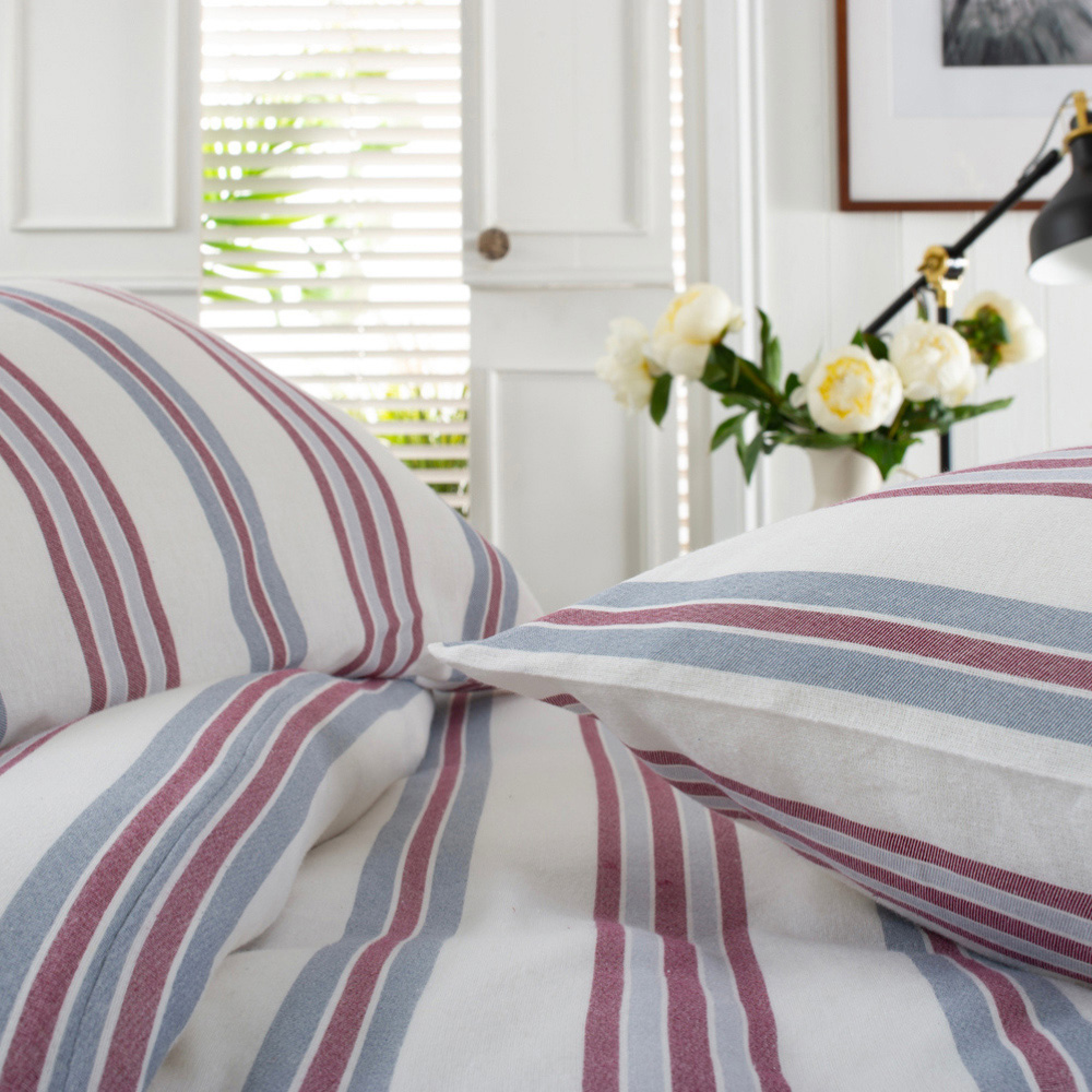 The Lyndon Company King Size Magnate Red Duvet Set Image 2