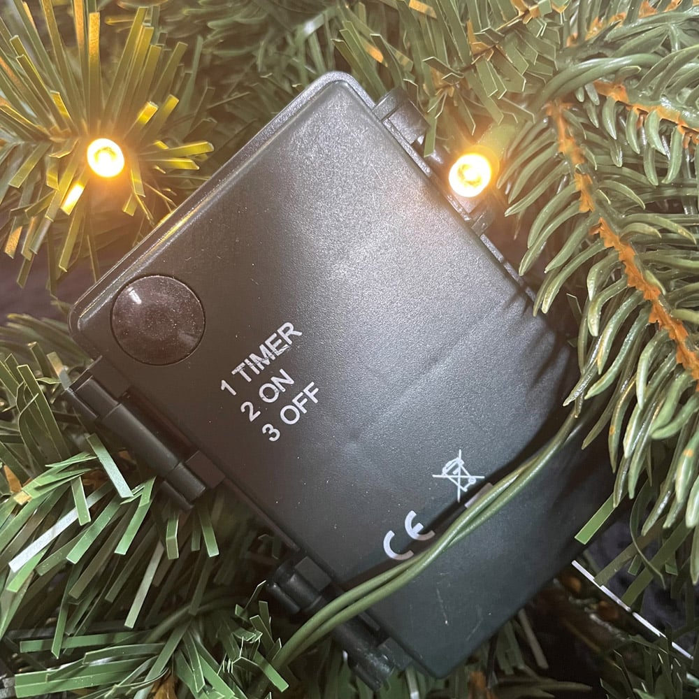 Festive Christmas Pre-Lit Green Wreath 60cm Image 7