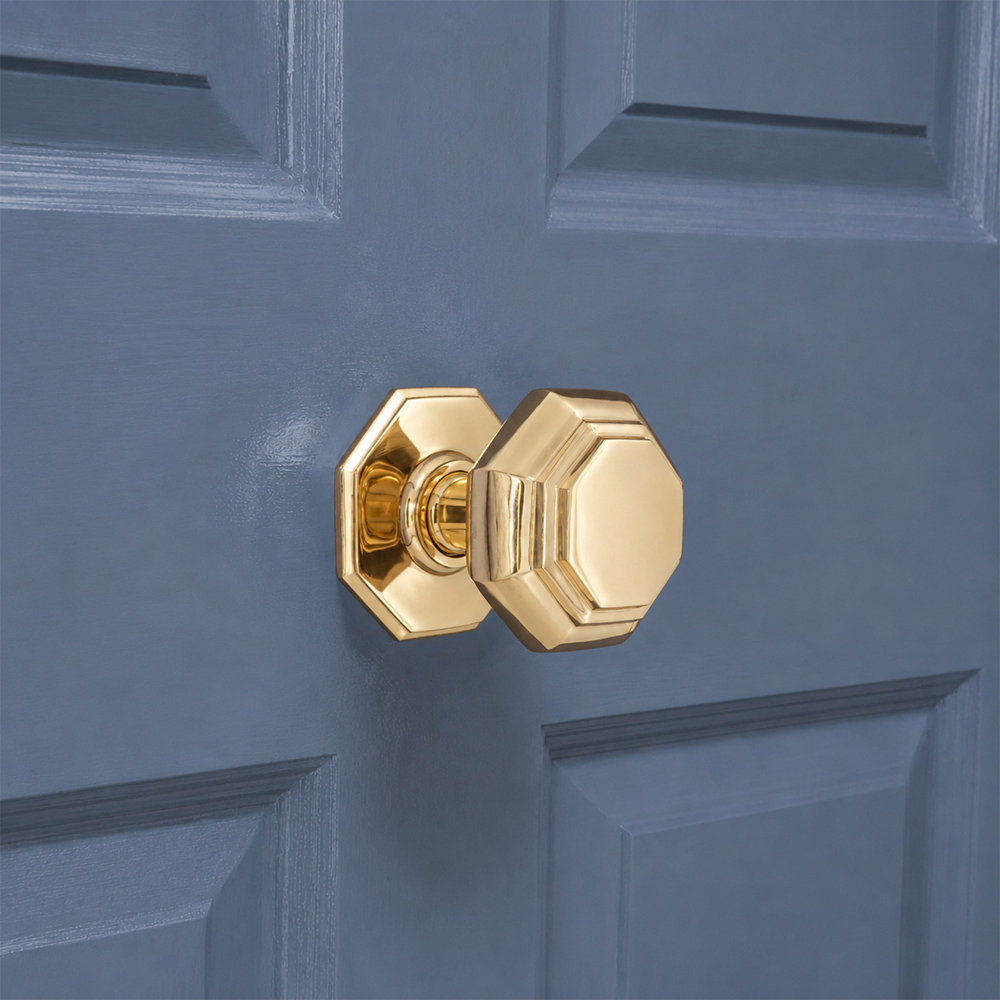 Spira Brass Polished Brass Octagonal Centre Door Knob Image 2