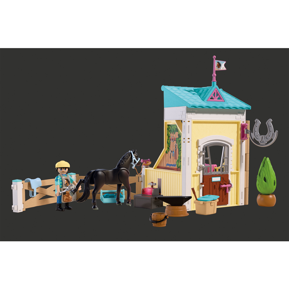 Playmobil Small Stable with Farrier Play Set Image 4