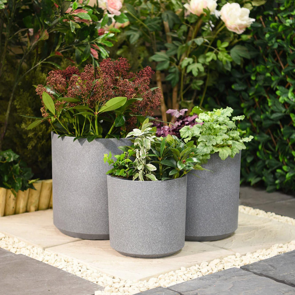 Garden Gear Grey Cylinder Planter 3 Pack Image 4